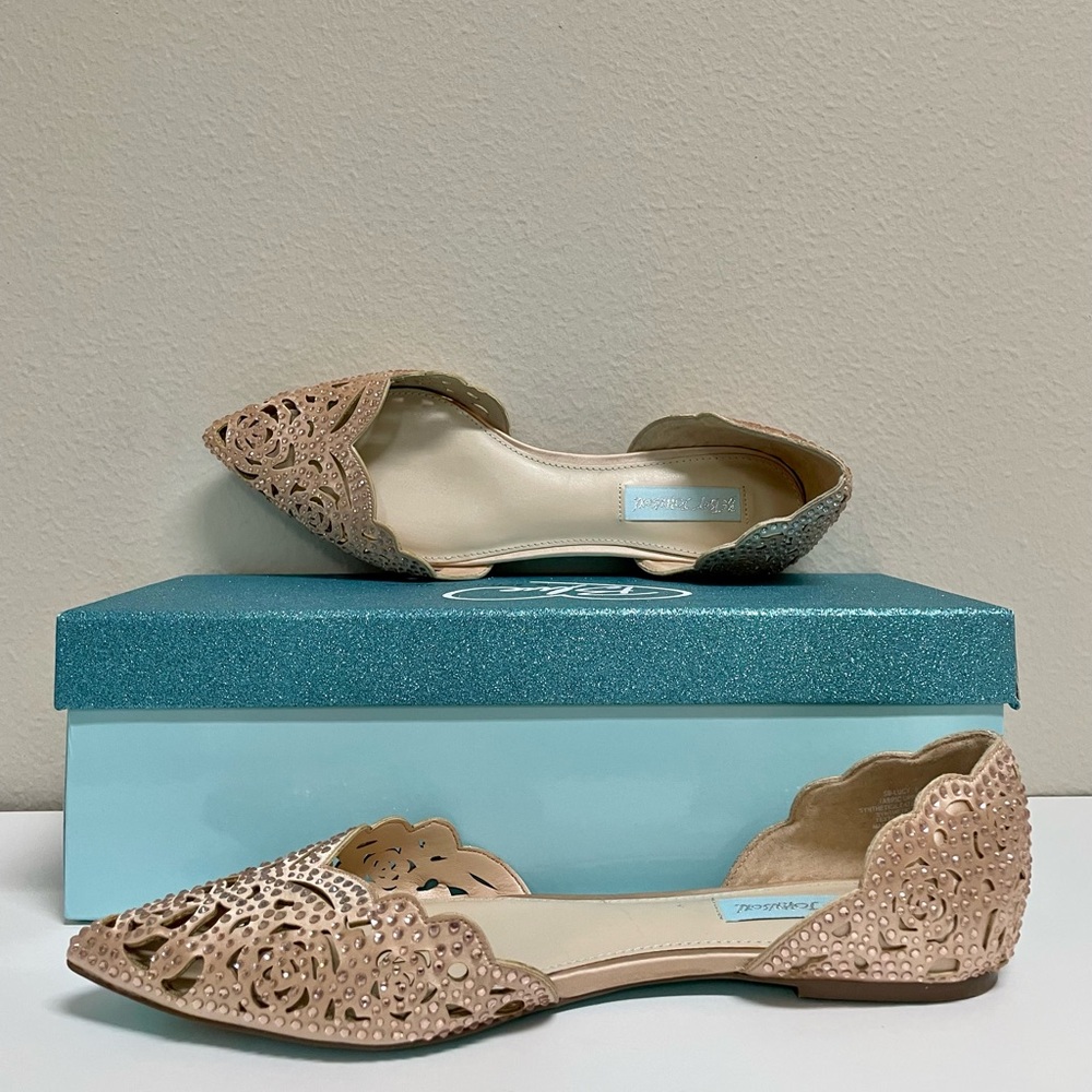 Betsey Johnson SB Lucy Bridal Cutout Rhinestone Flats Size 9